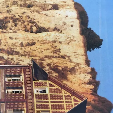 Nature, Les Falaises Apartamento